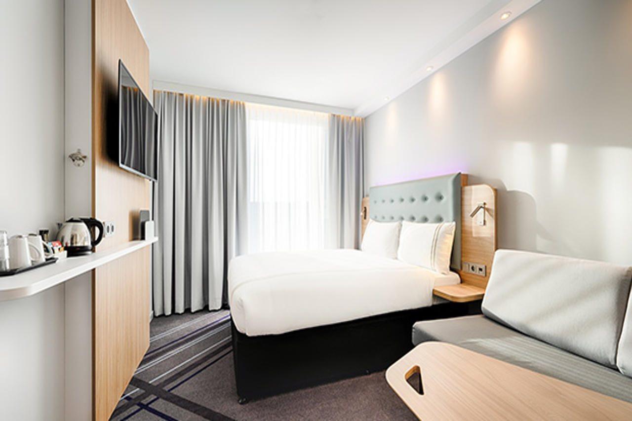 Premier Inn Leipzig City Hahnekamm Esterno foto